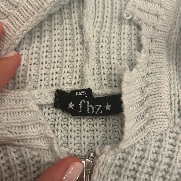 Light blue and tie dye zip up - Picture 3 of 3